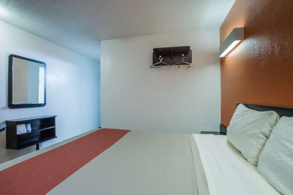Motel 6-Simpsonville, Sc - Greenville Стая снимка
